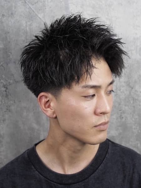 ツーブロアップバングスタイル