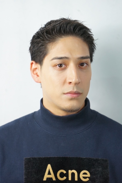 ナチュラルツーブロックショート