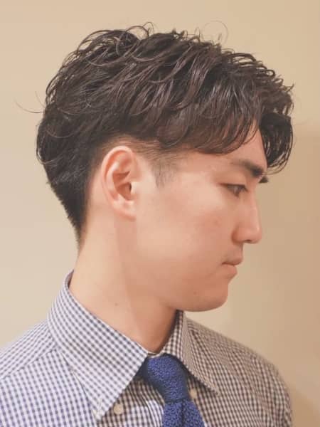 冬の清潔感をつくる大人のビジネスショート