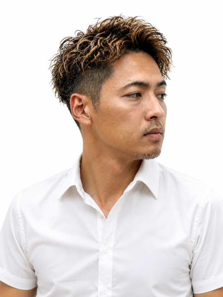 大人の色気を引き出すフェード×立体感パーマ
