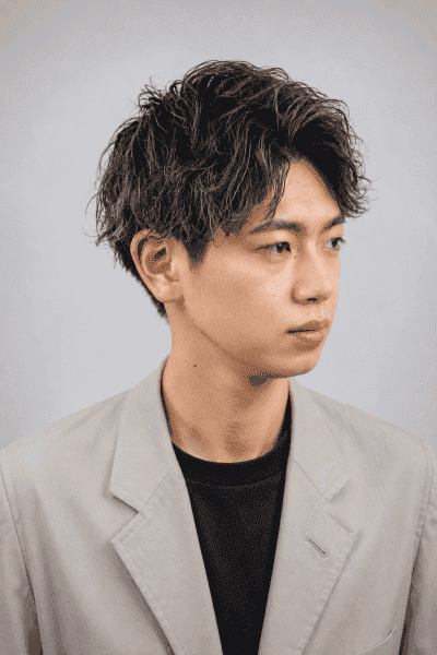 こなれ感を演出する大人パーマ