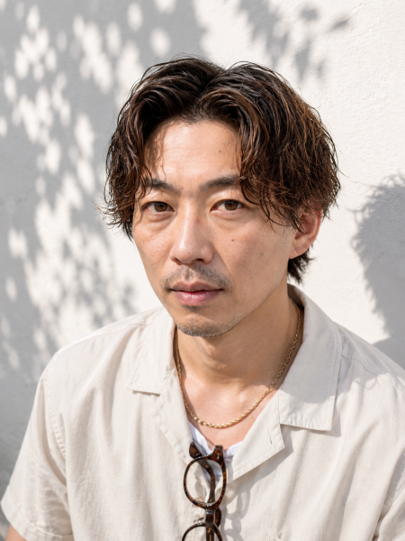 大人の色気漂うニュアンスパーマで洗練された印象に