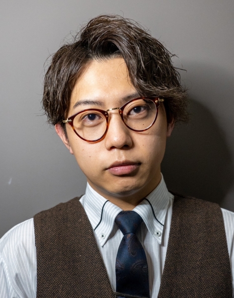 眼鏡にも似合う◇大人アップバングパーマ