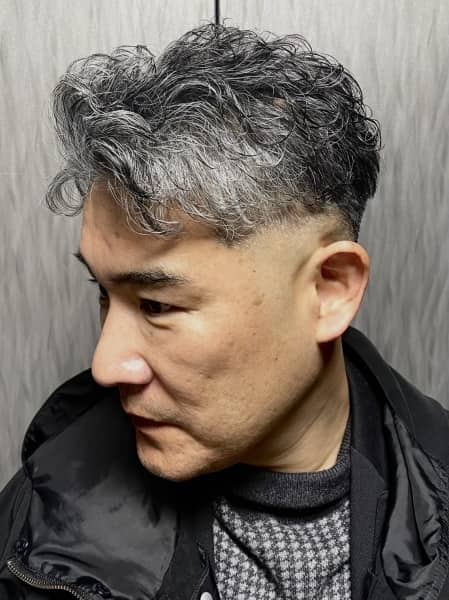 白髪・薄毛も活かす大人髪型術