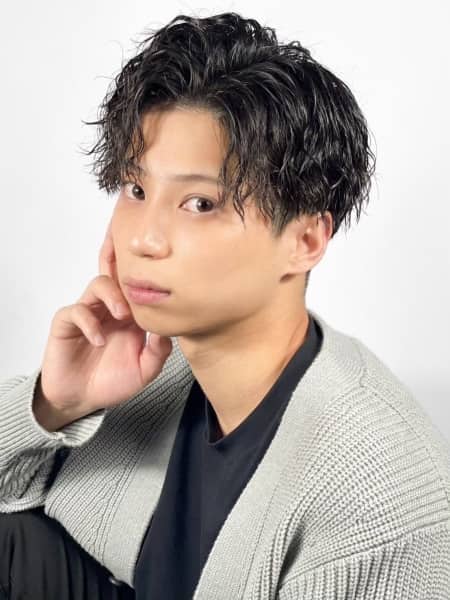 ツイストスパイラルで魅せる秋の大人ヘア