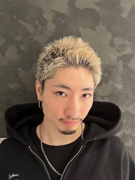 冬前に差をつける！ハイトーンショートで軽やかに
