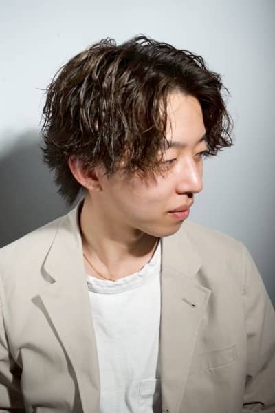 強すぎないパーマ流行ってます！