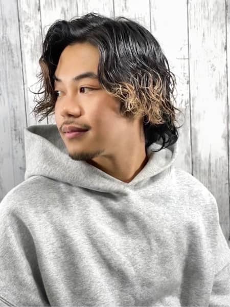 春を先取り！バレイヤージュで大人の色気