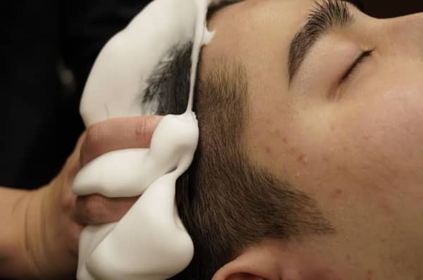 ヘッドスパでリフレッシュタイム  Treat yourself to a refreshing head spa and enjoy a scalp massage that is difficult to do properly at home.