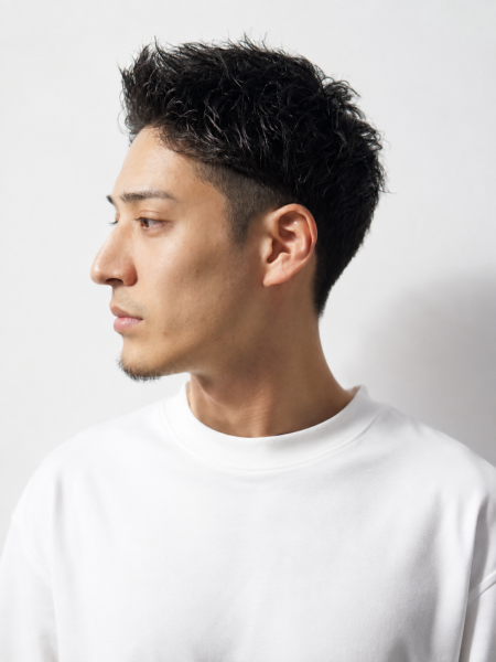 清潔感抜群！爽やかアップバングショート