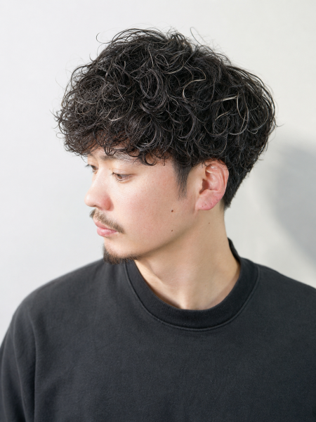 朝が楽になる強めメンズパーマ