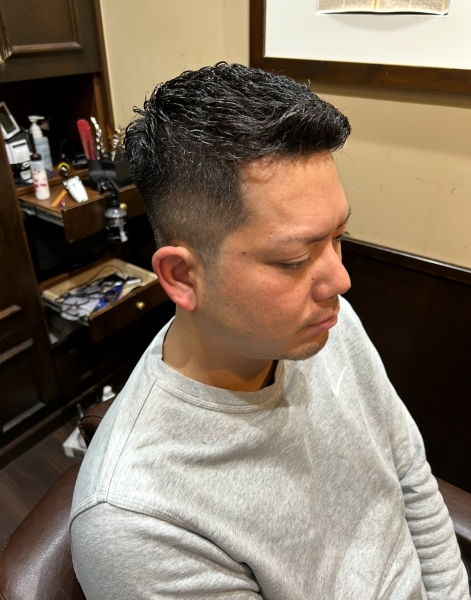 扱いやすく、毎日のセットも簡単な大人スタイルに。