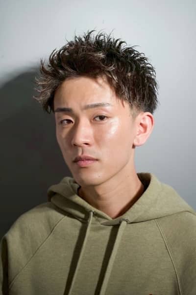 アップバングショート