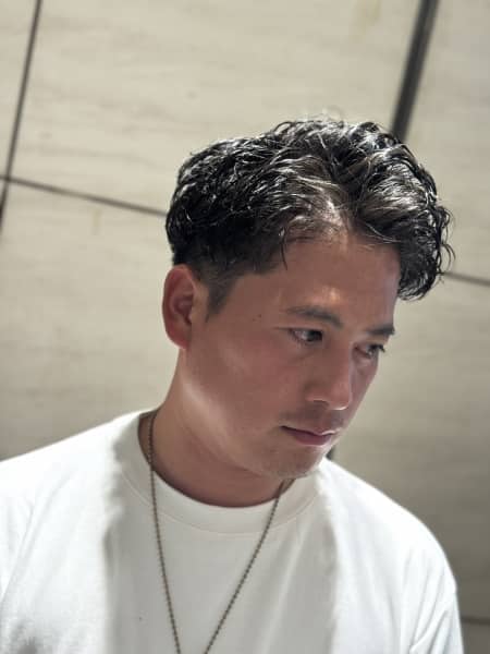 	平巻きパーマで自然なカールで柔らかい印象に！