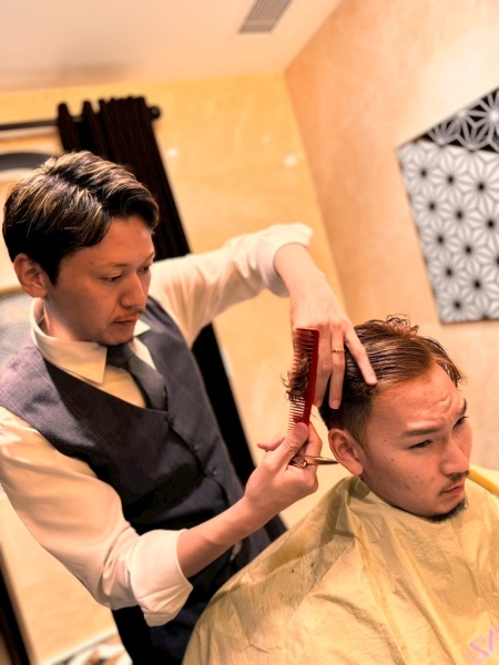 HIROGINZA PREMIUM BARBER Men’s Haircut | Japanese-Style Barber in Ho Chi Minh City
