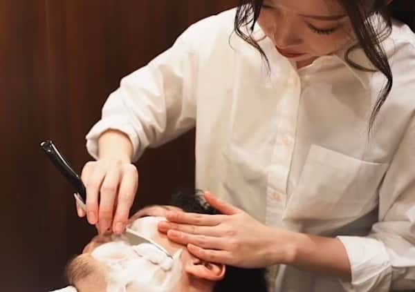 ひげ・眉などの身だしなみもお任せサロン